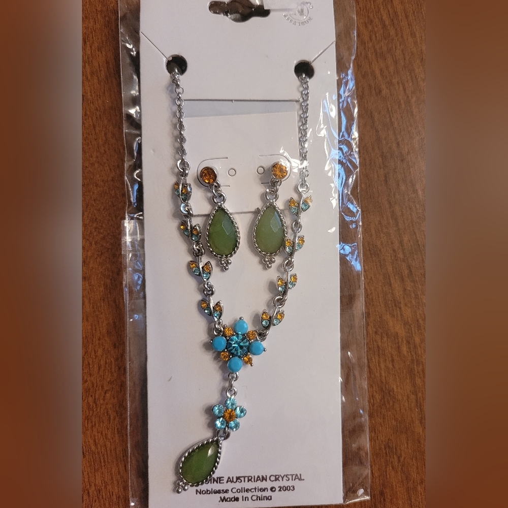 Vintage Necklace and earring Set